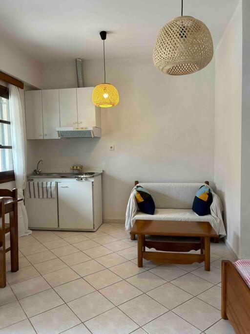 Cozy Studio In Skala, Agistri Apartment Luaran gambar