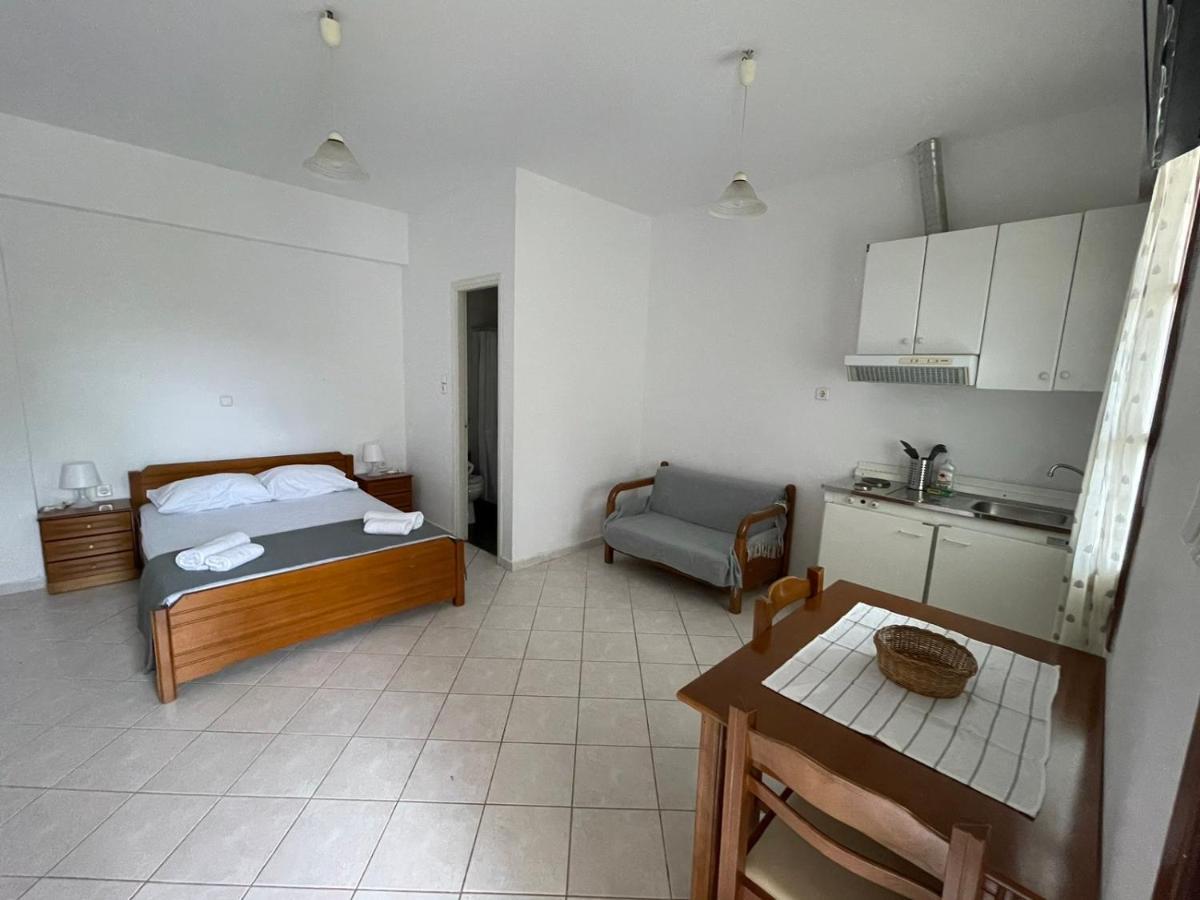 Cozy Studio In Skala, Agistri Apartment Luaran gambar